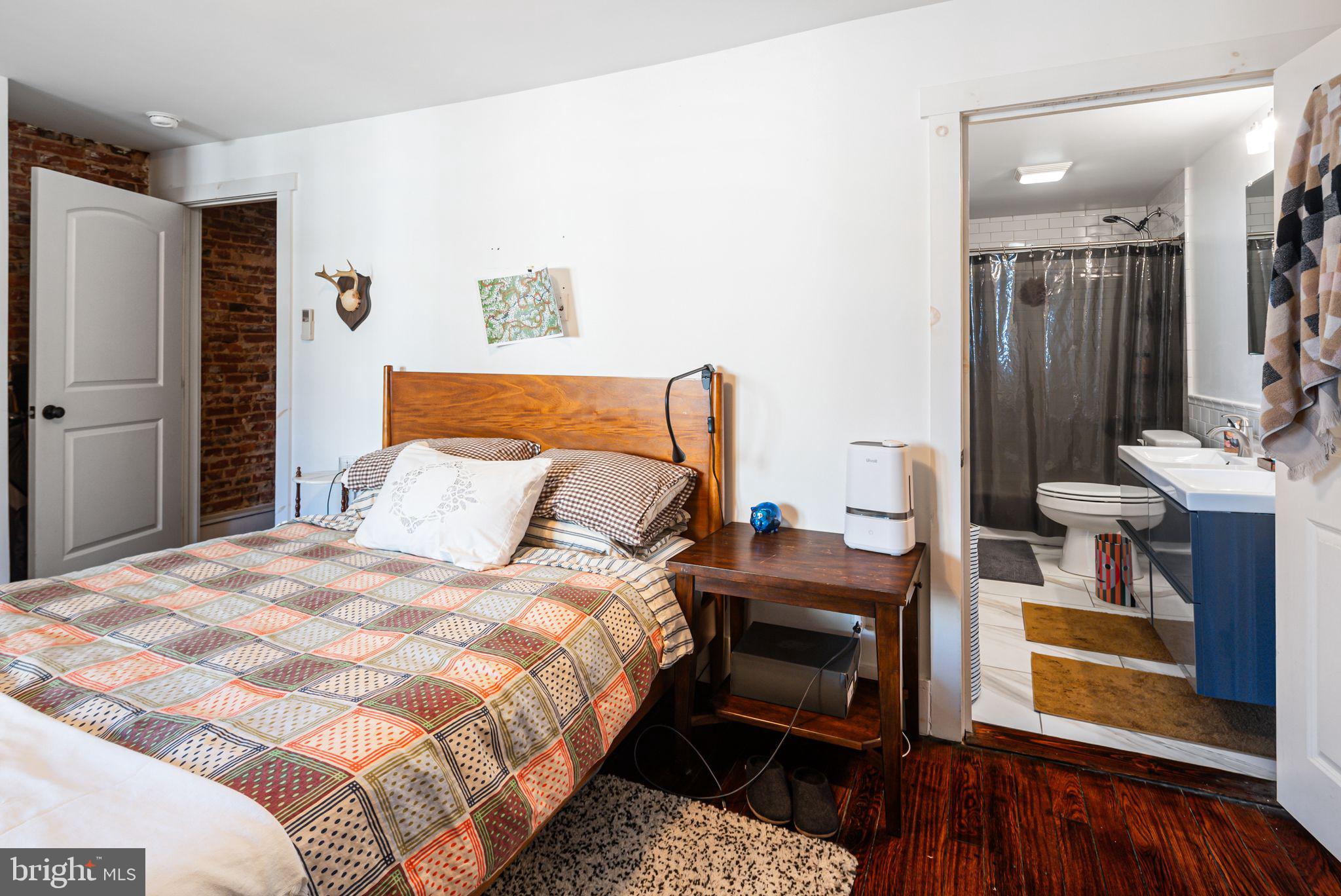 OLD CITY - Residential Lease