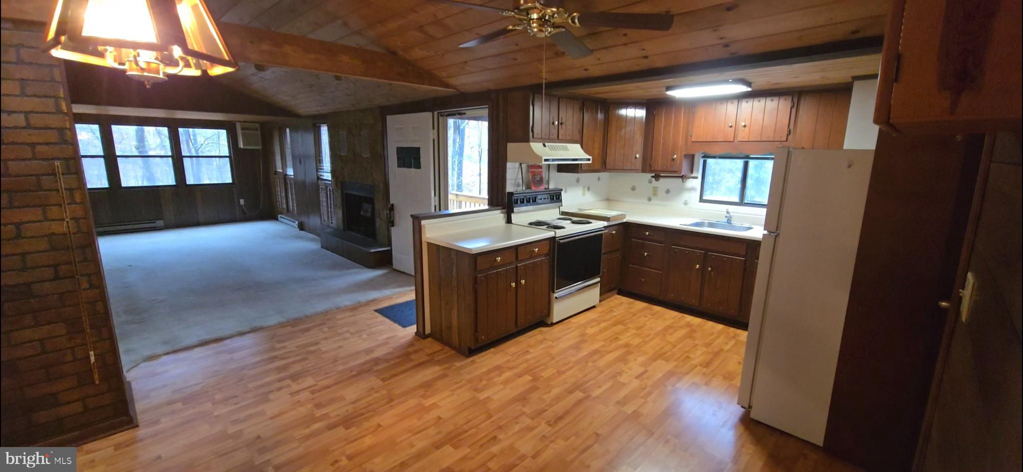 THE WOODS RESORT - Residential