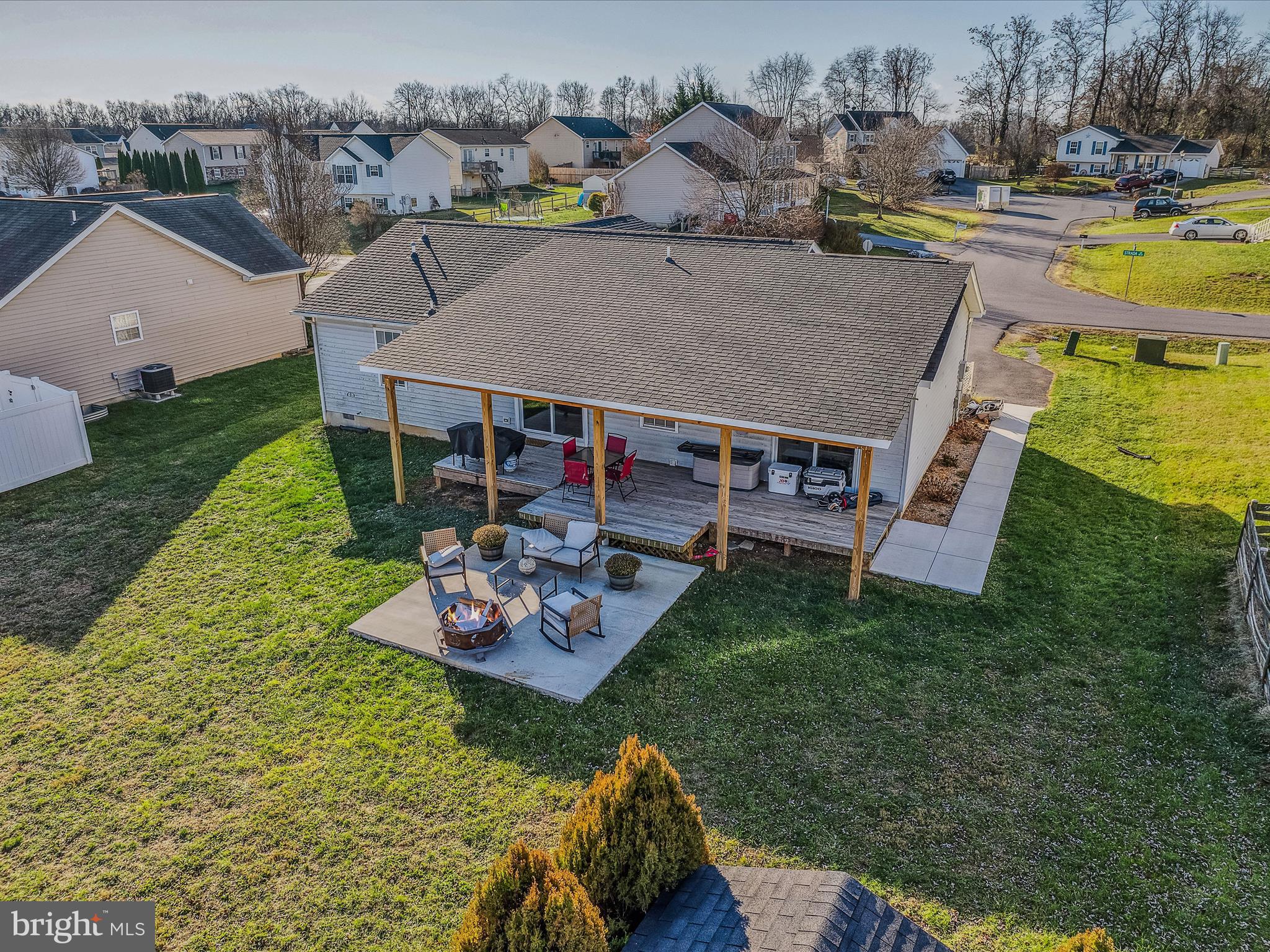 RIDGEFIELD - Residential