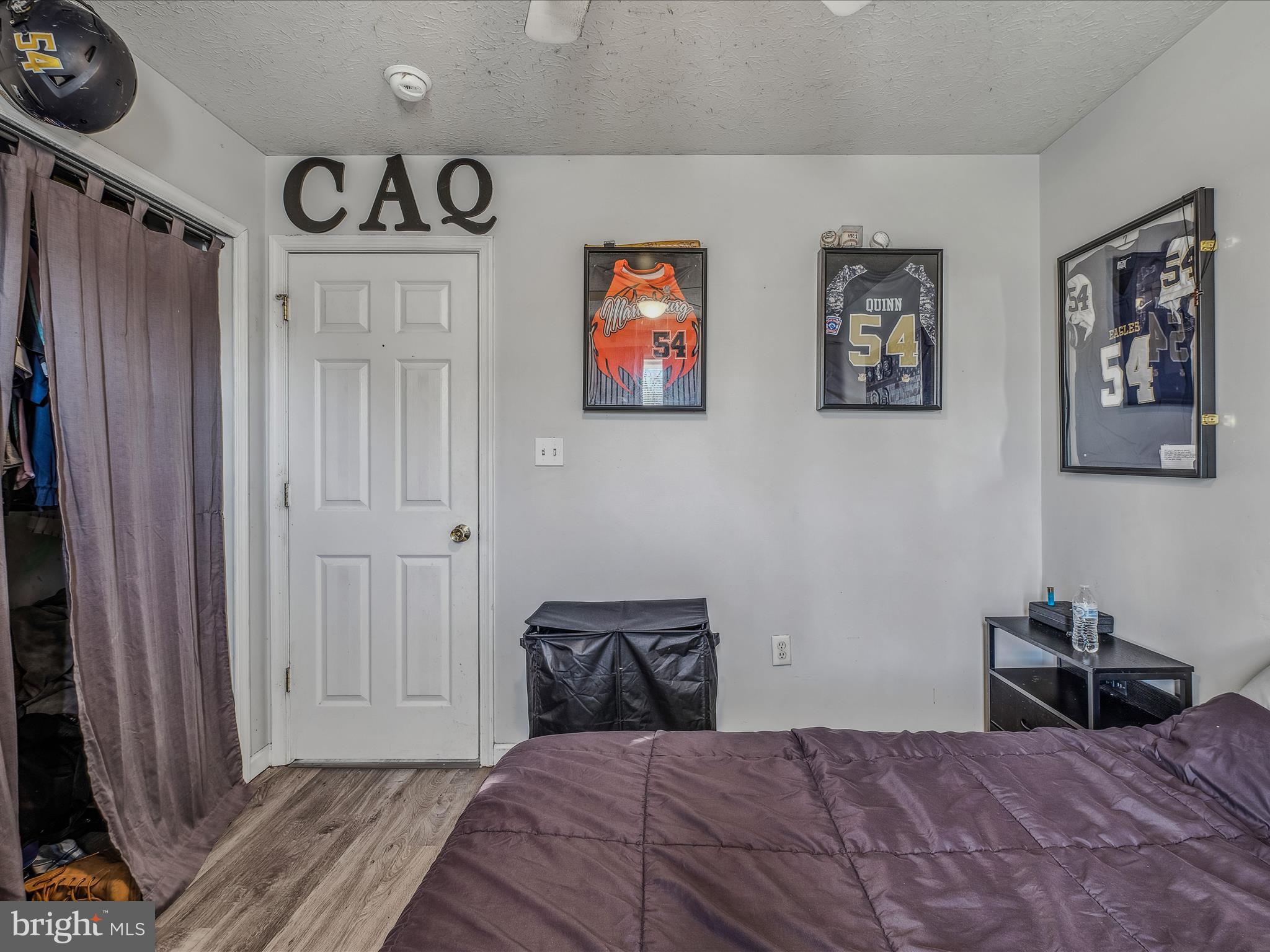 RIDGEFIELD - Residential