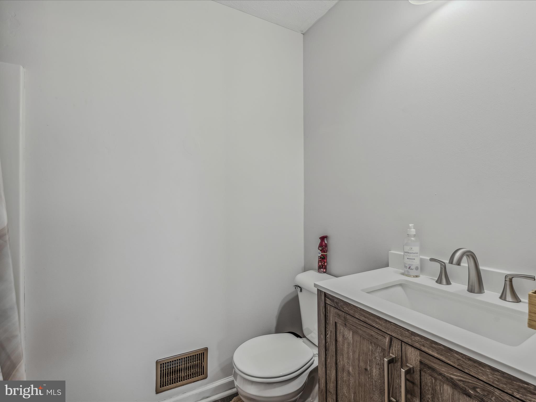 RIDGEFIELD - Residential