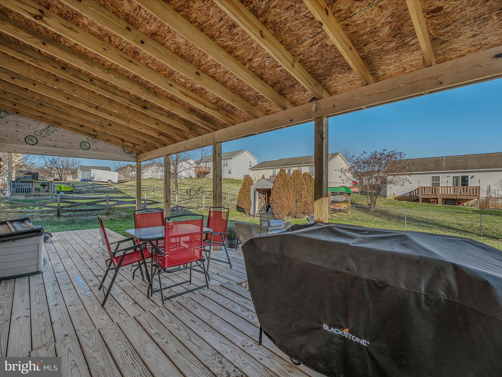 RIDGEFIELD - Residential