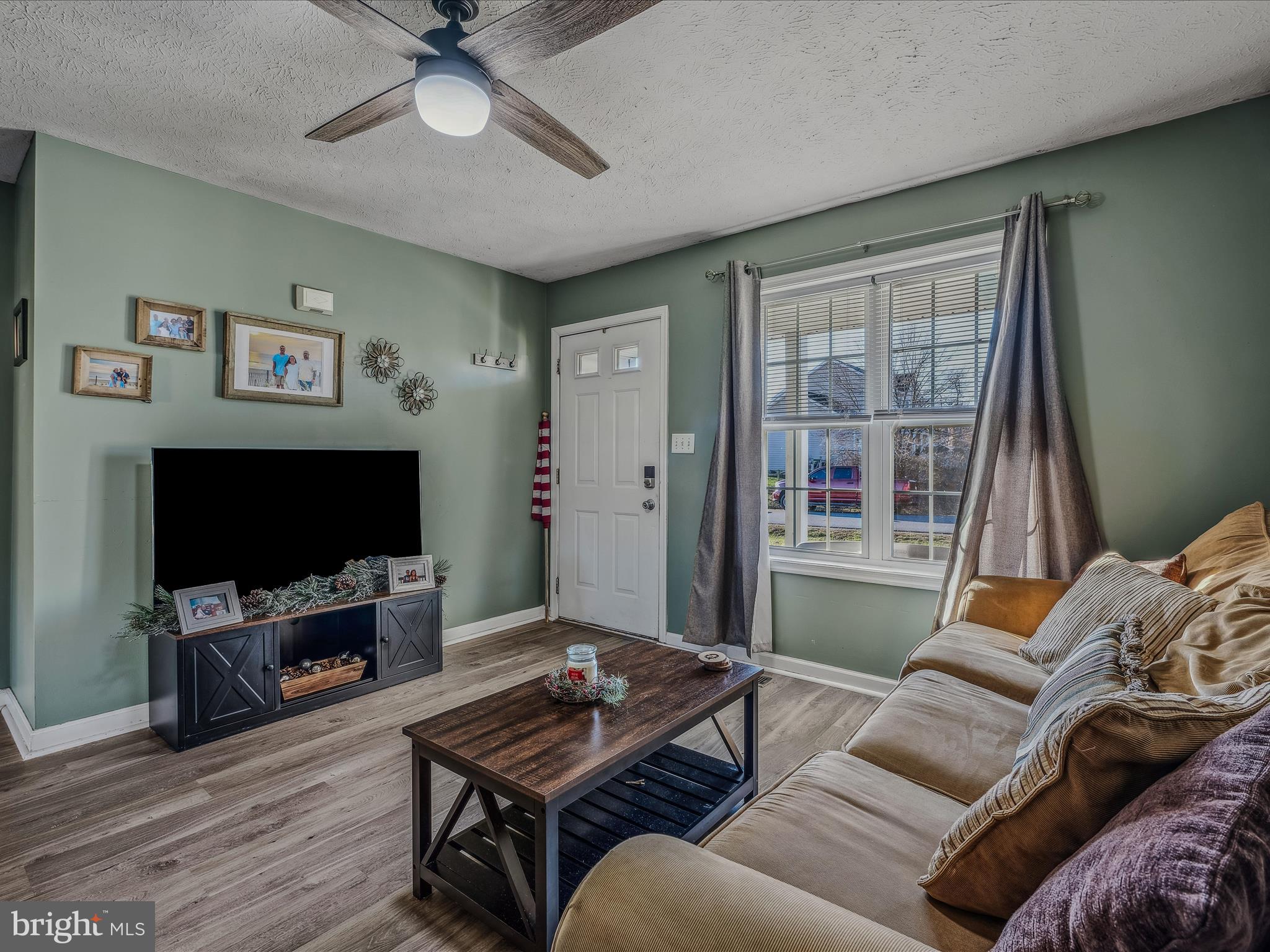 RIDGEFIELD - Residential