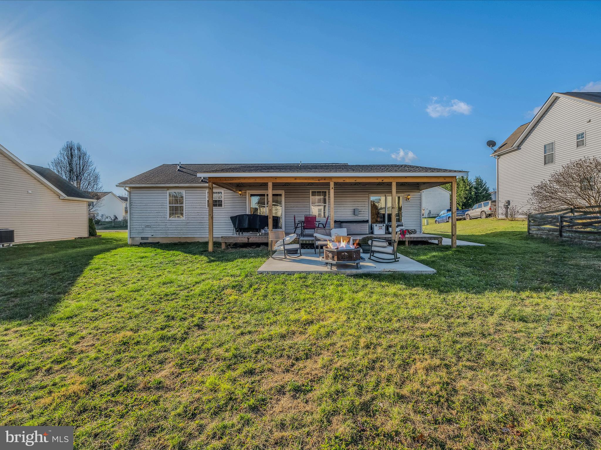 RIDGEFIELD - Residential