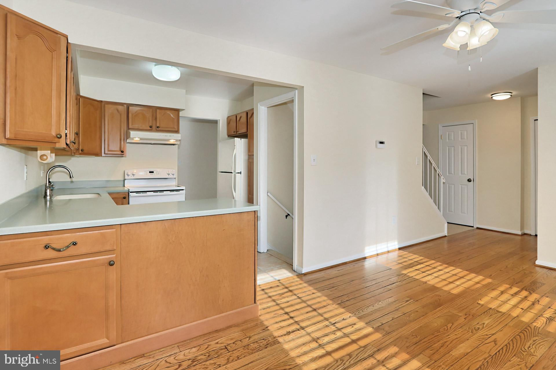 BURKE CENTRE - Residential Lease