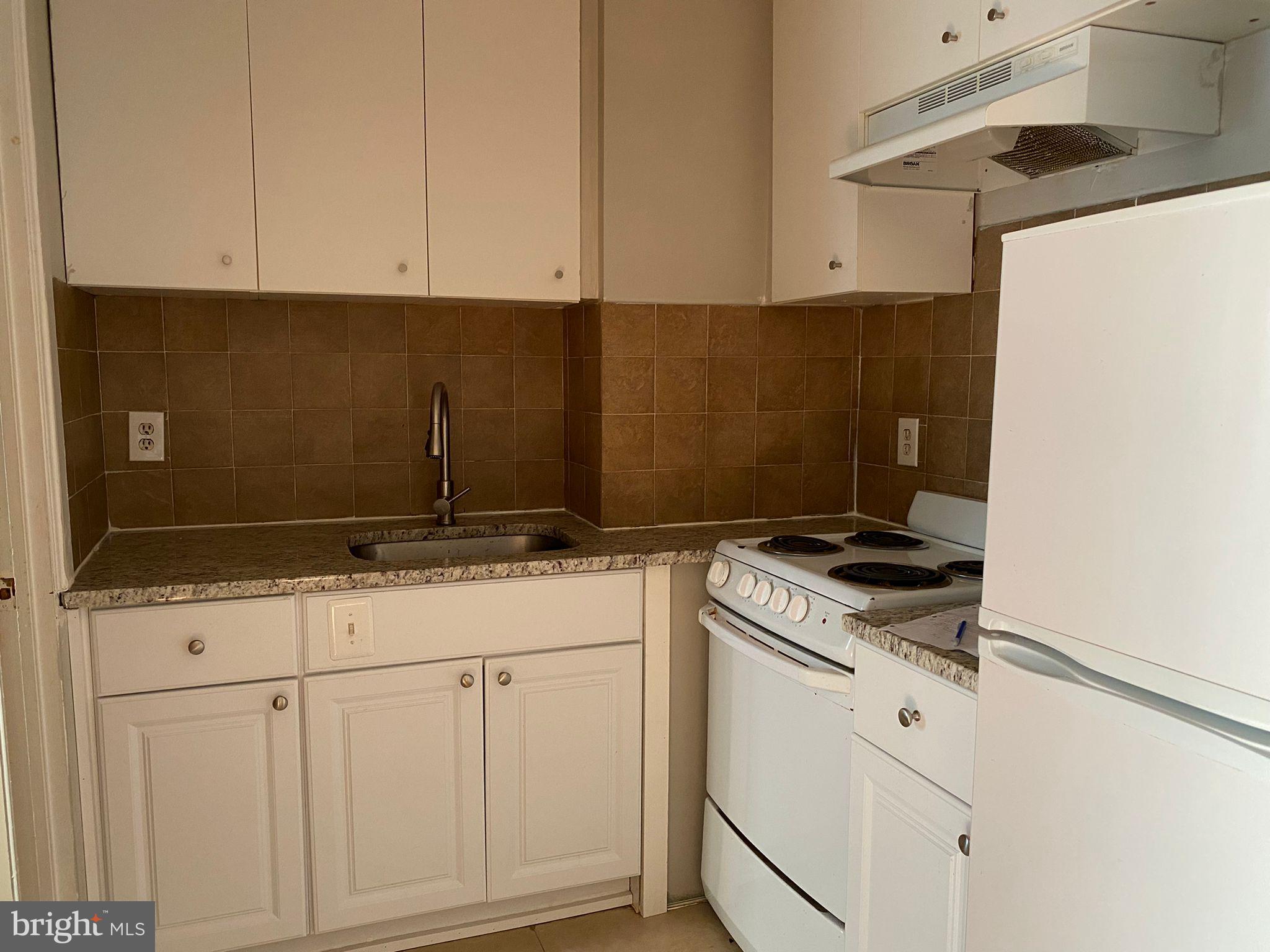 WASHINGTON SQ WEST - Residential Lease