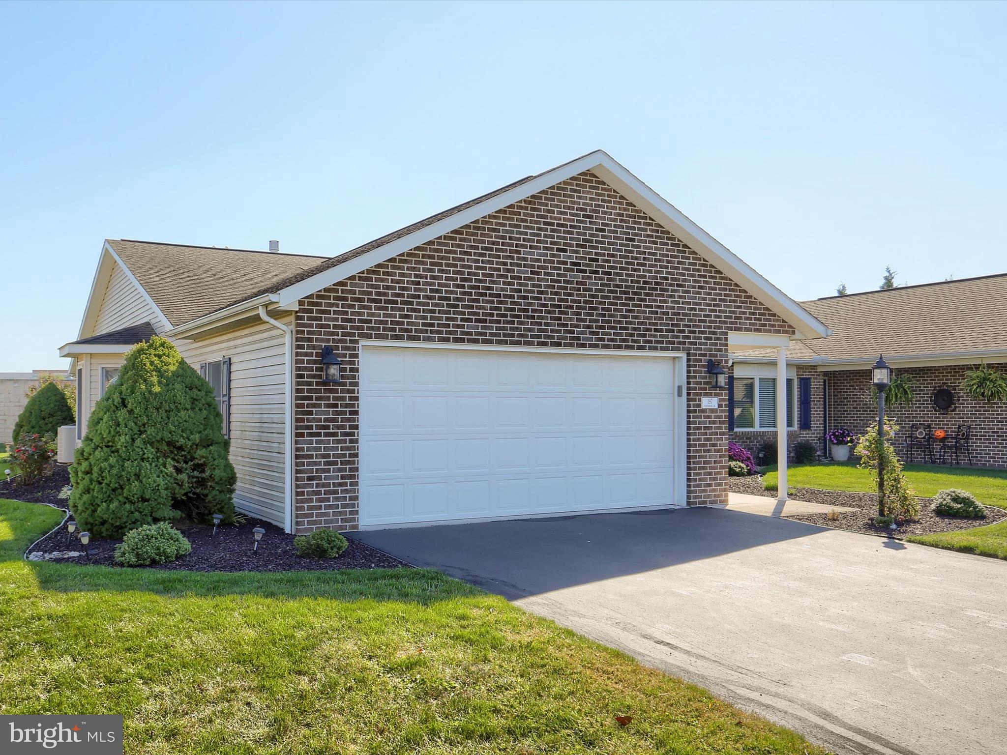 197 PARKWOOD DRIVE 320