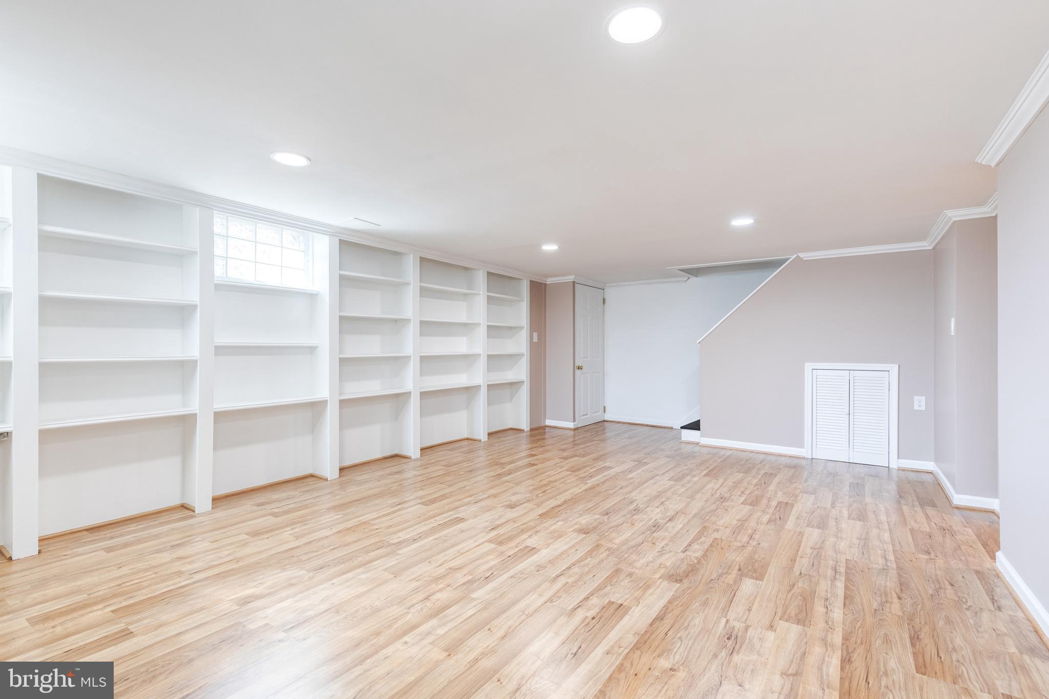 LOCH RAVEN MANOR - Residential