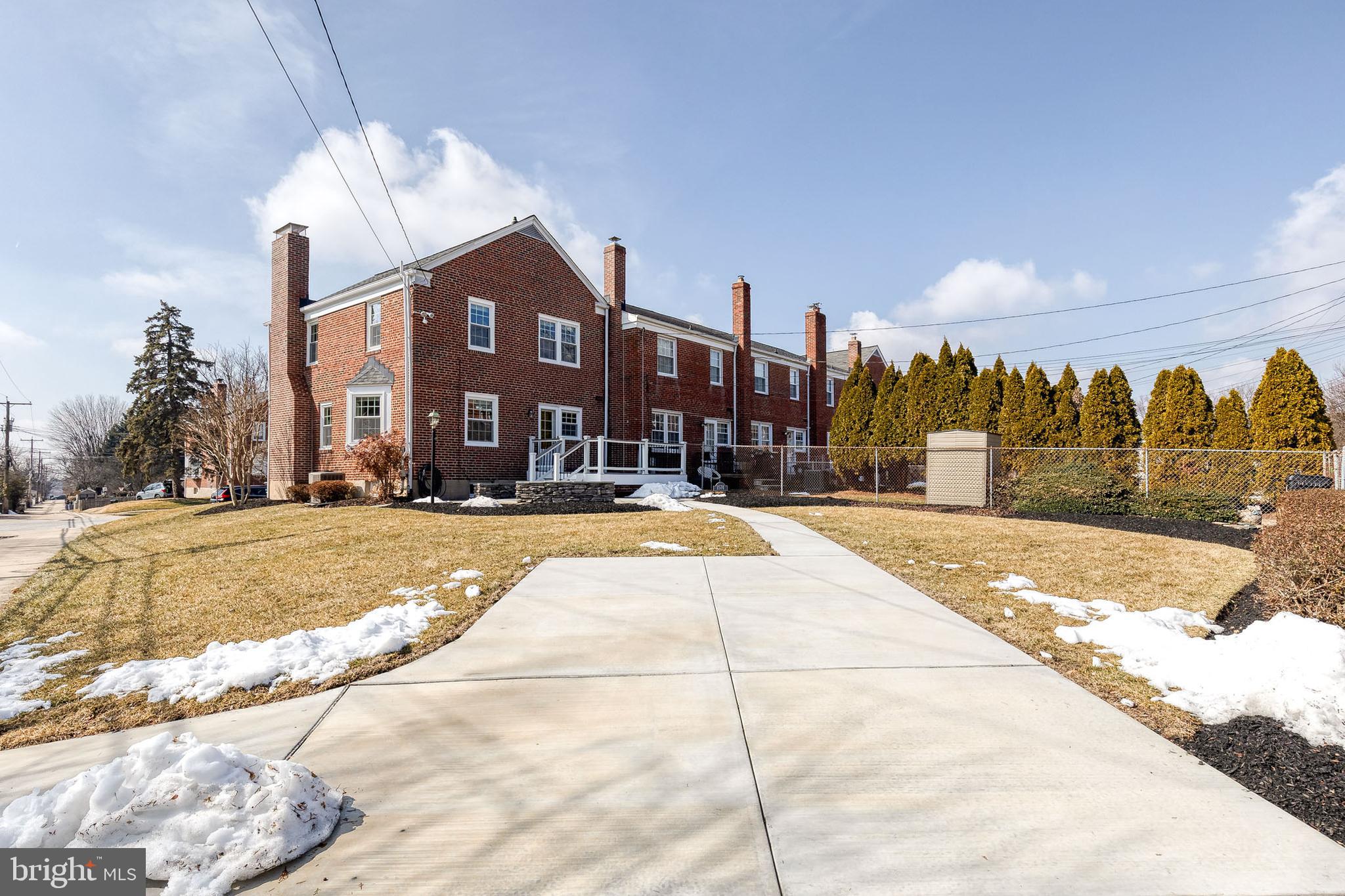 LOCH RAVEN MANOR - Residential