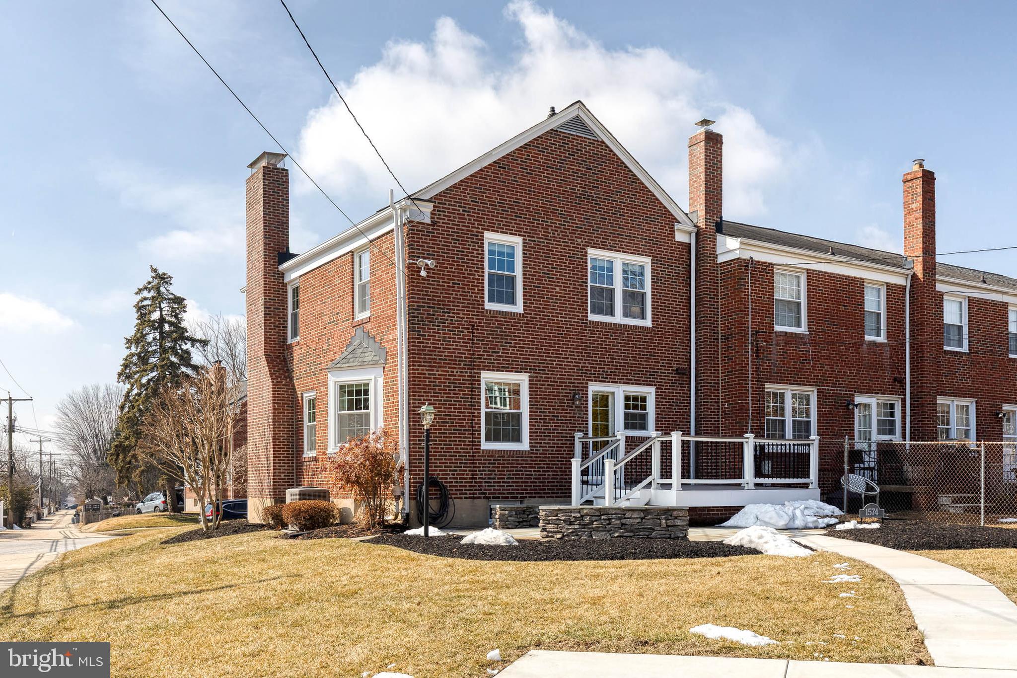 LOCH RAVEN MANOR - Residential