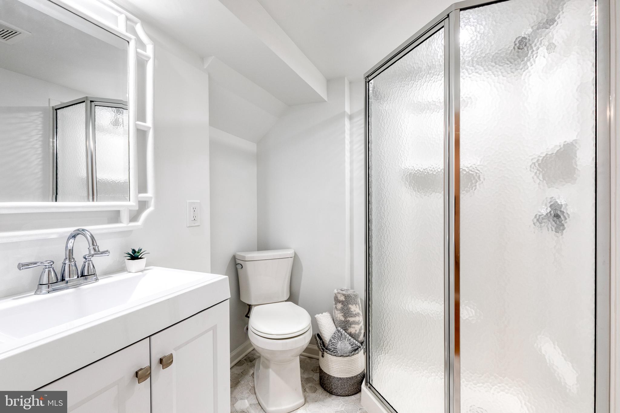 LOCH RAVEN MANOR - Residential