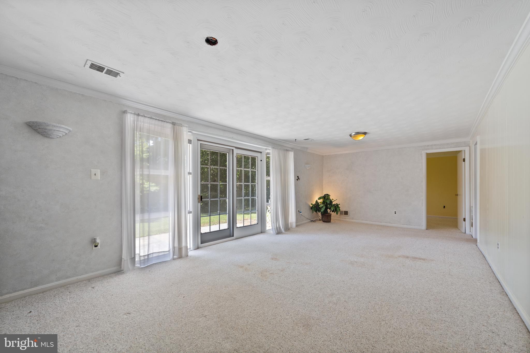 ROCK CREEK MANOR - Residential