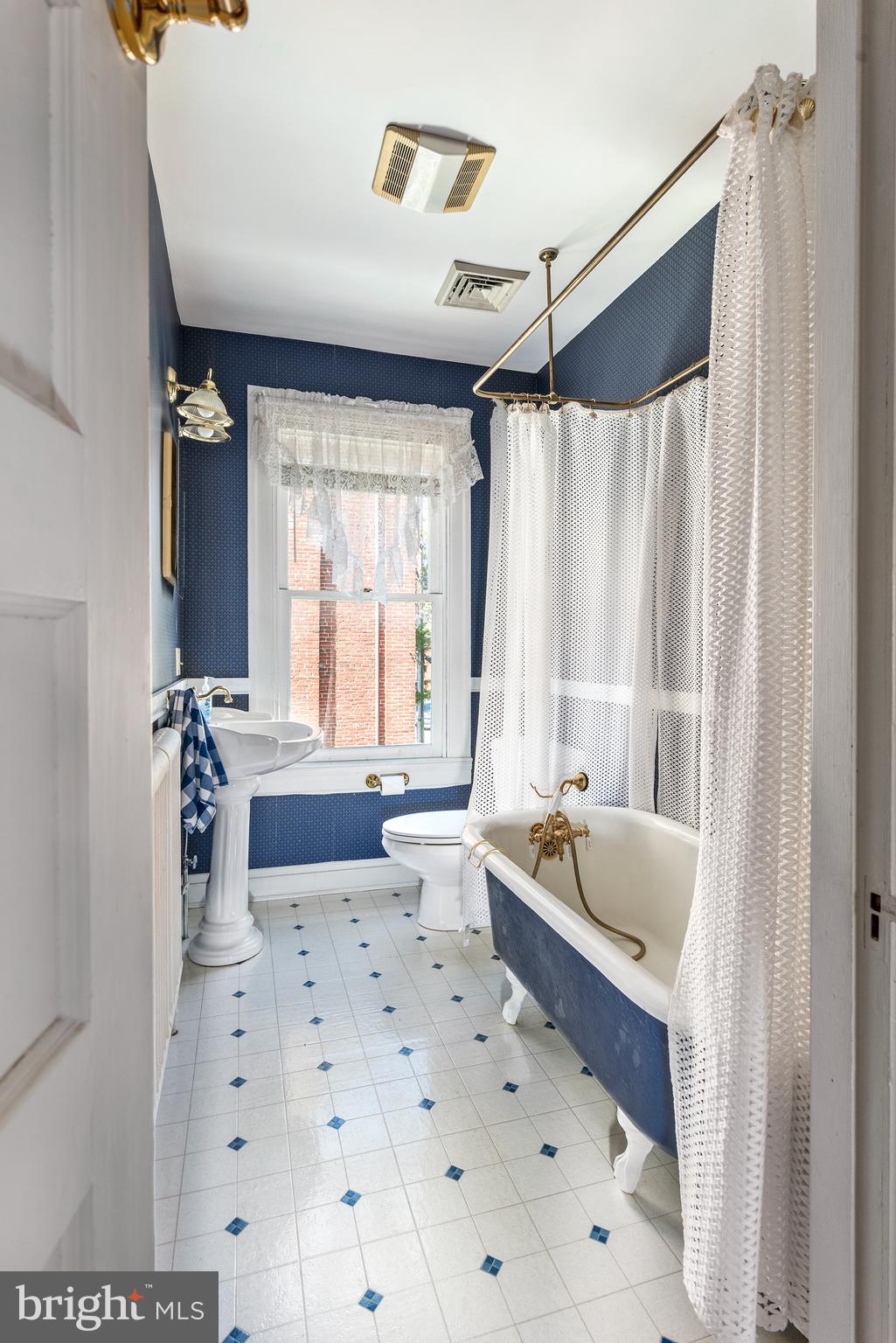 HISTORIC CHESTERTOWN - Residential