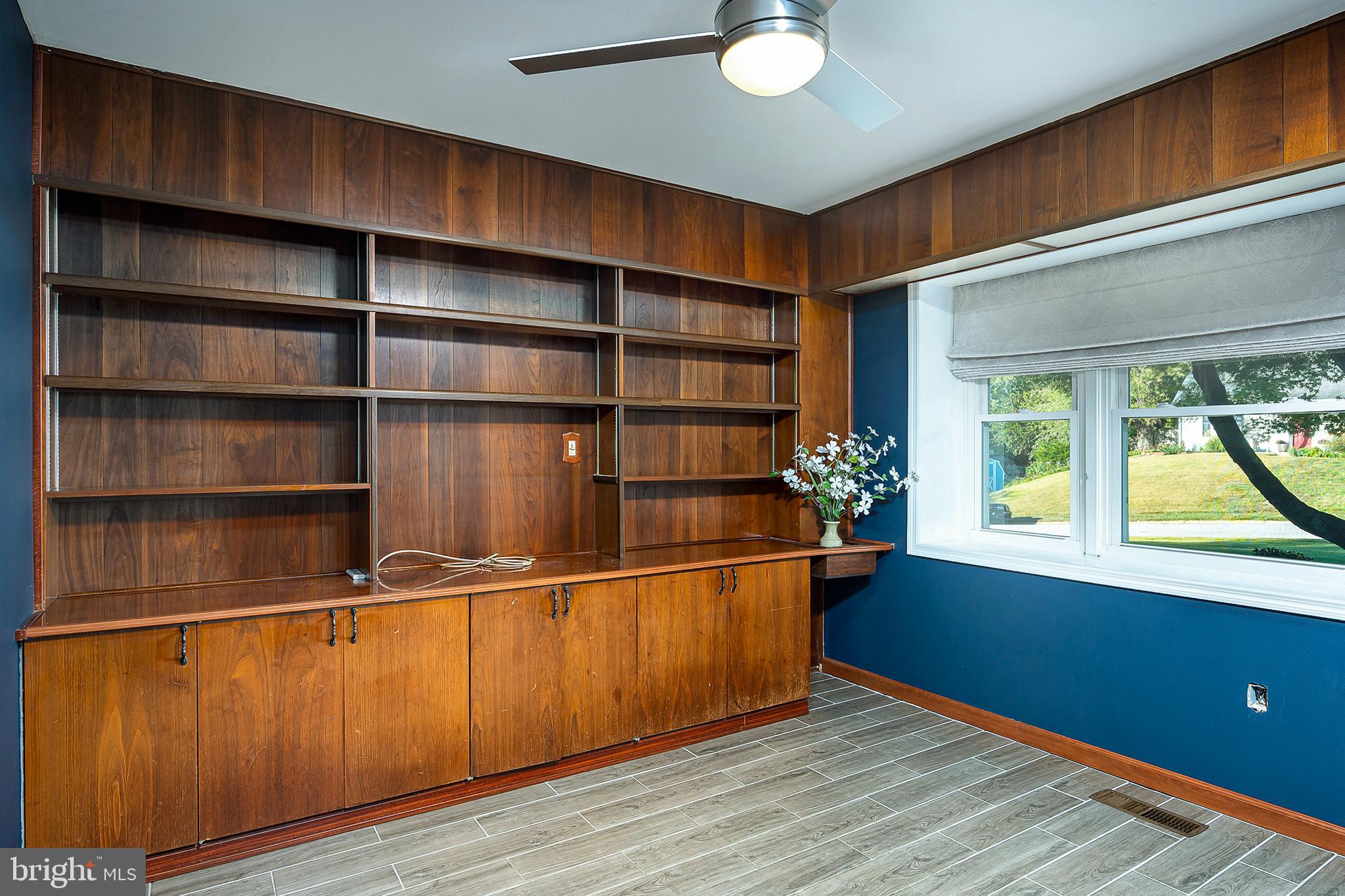 FOXHILL AT BELAIR - Residential