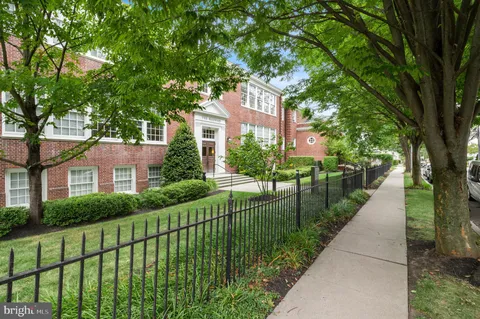 35 Quarry Street Unit 106, Princeton, NJ MLS: NJME2056616