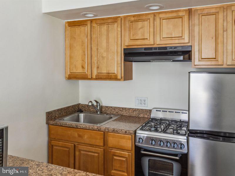 RITTENHOUSE SQUARE - Residential Lease