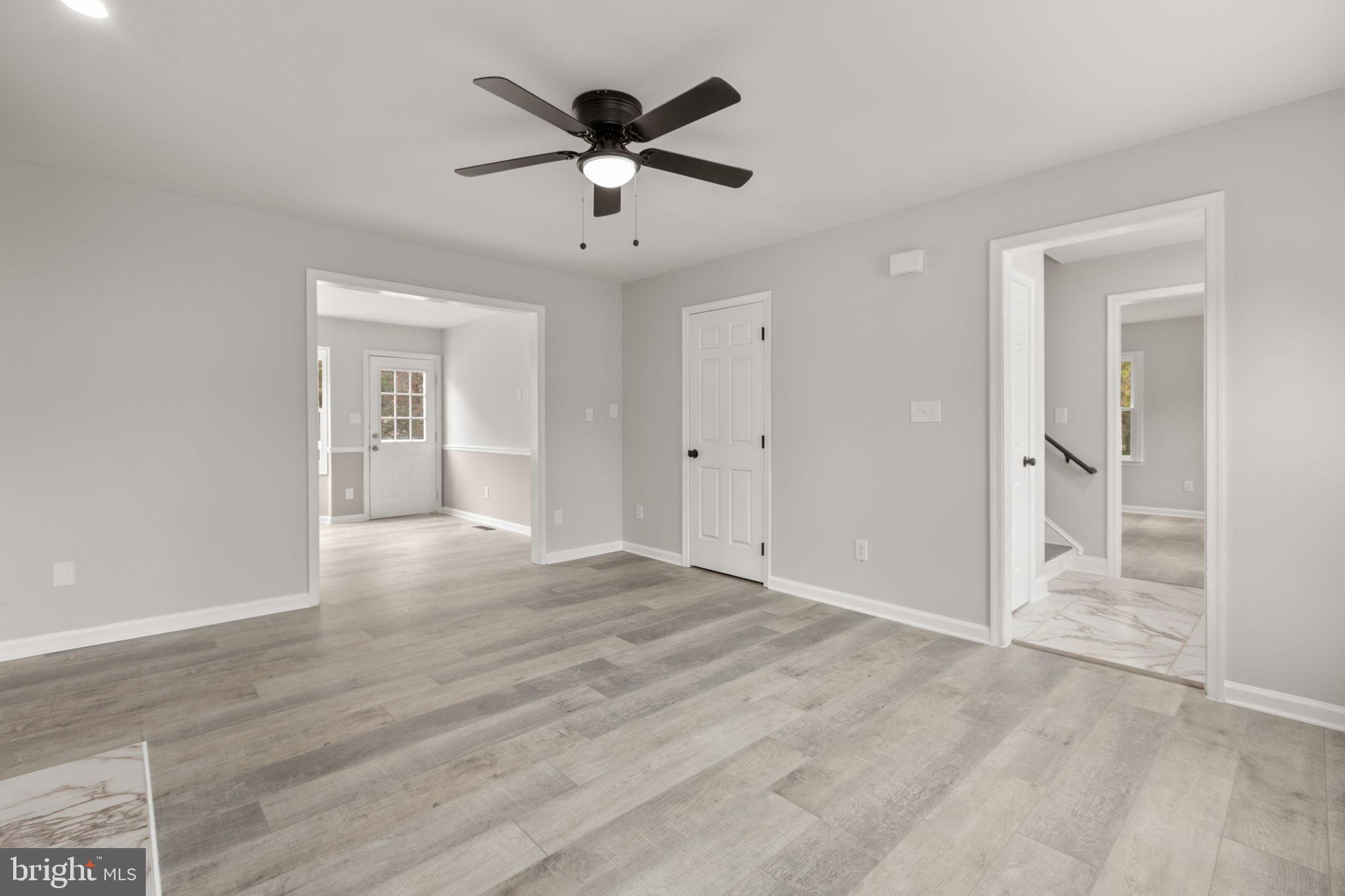 CAMELOT - Residential