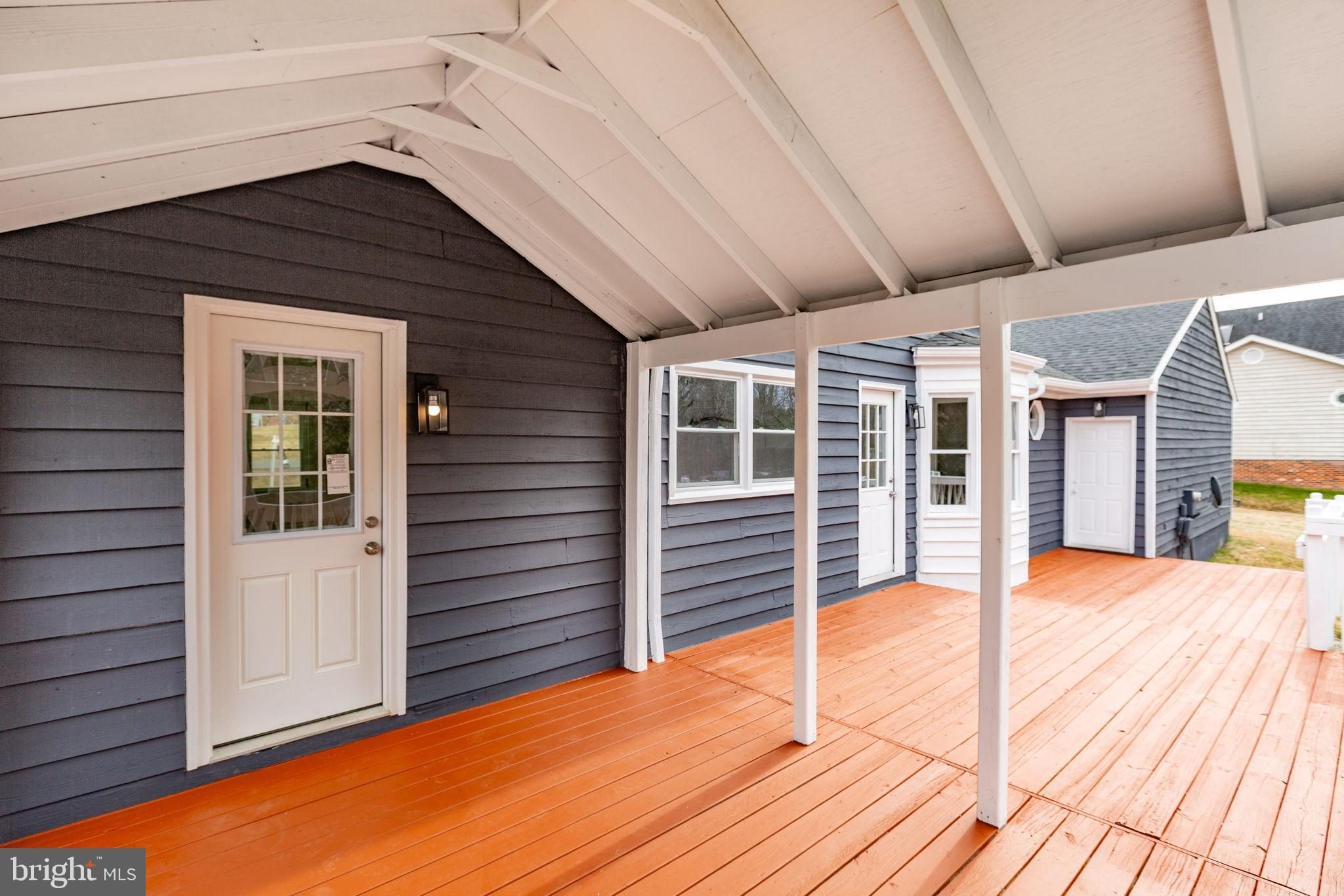 CAMELOT - Residential