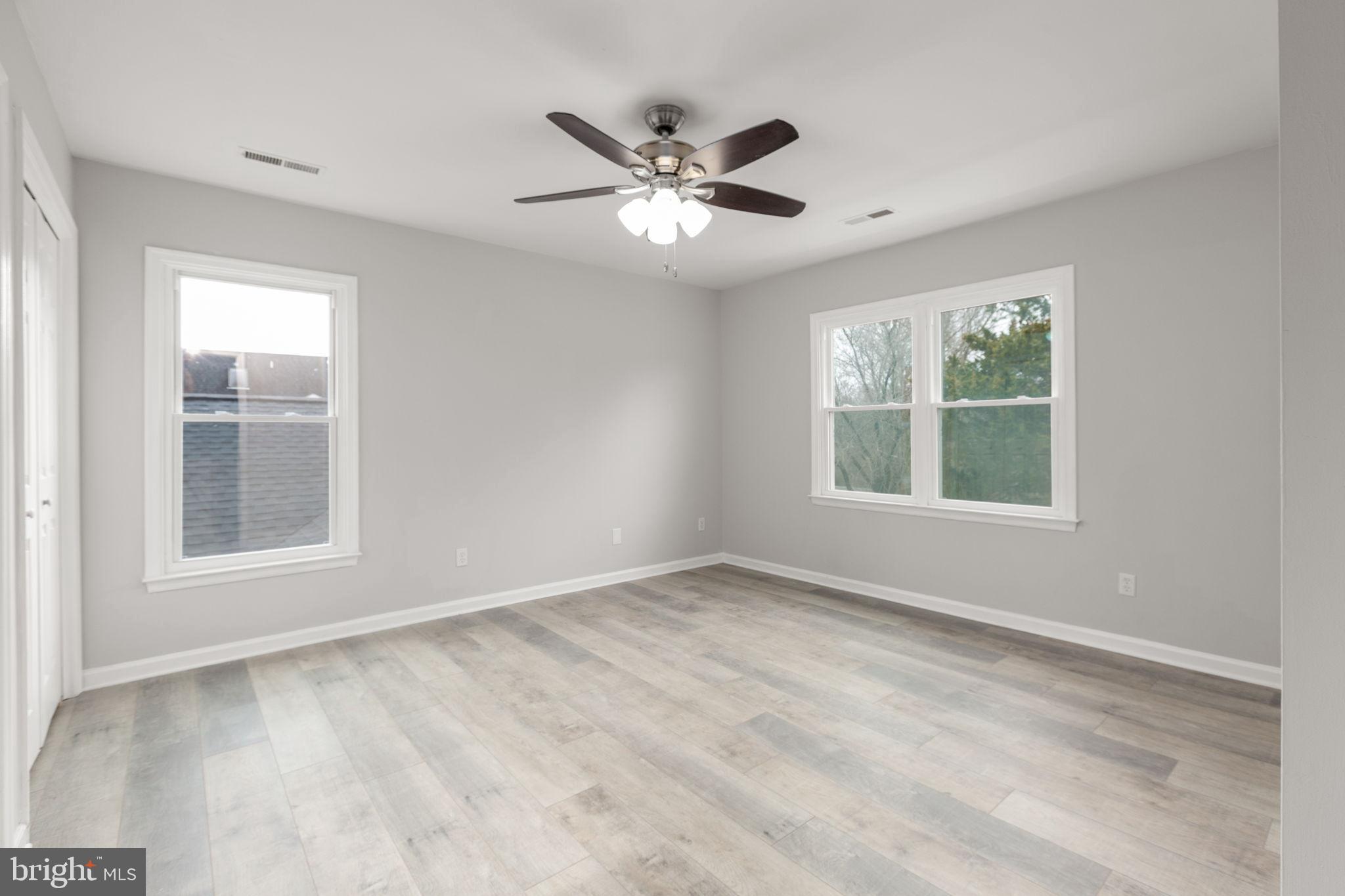 CAMELOT - Residential