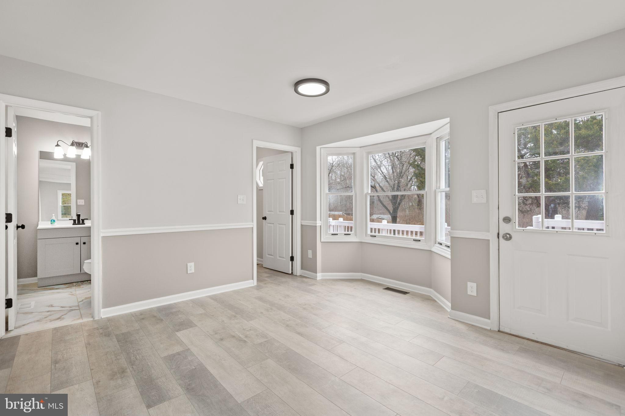 CAMELOT - Residential