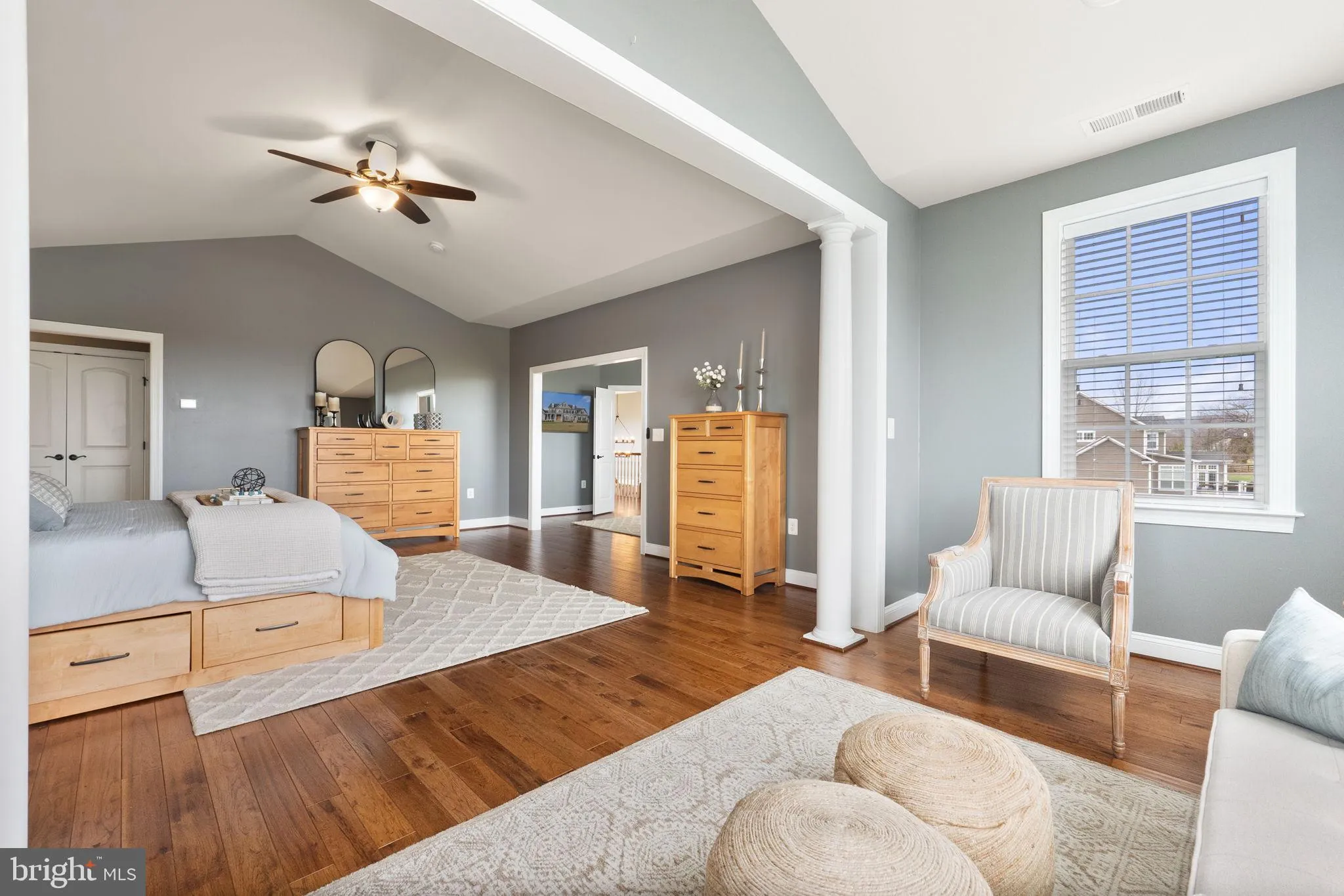 Purcellville, Virginia 20132, United States, 5 Bedrooms Bedrooms, ,6 BathroomsBathrooms,Residential,Active,94059