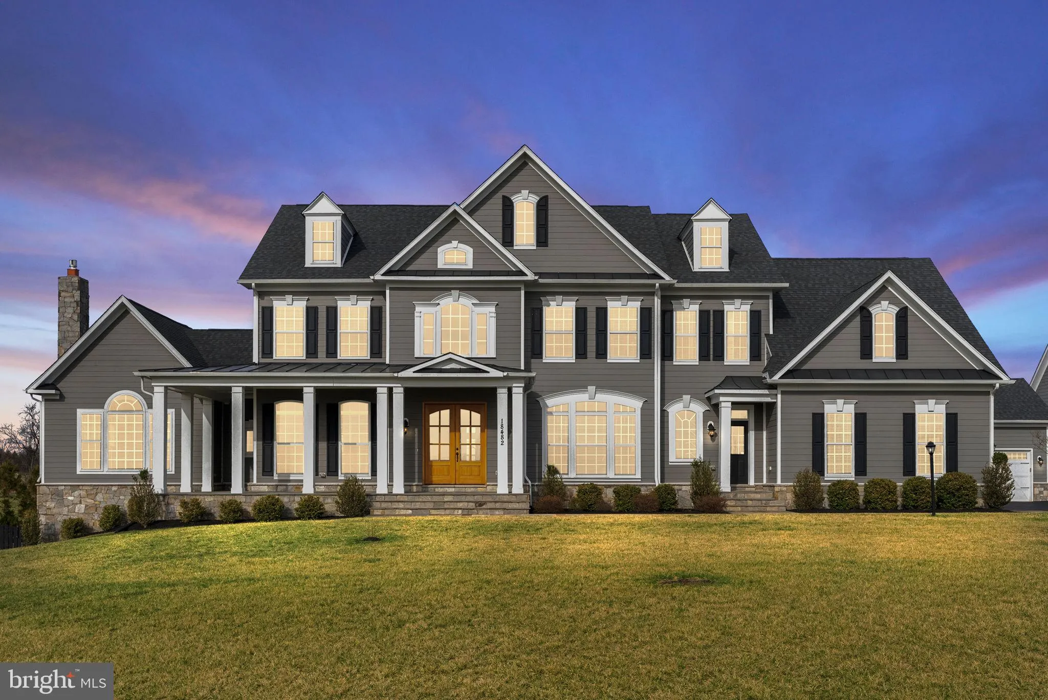 Purcellville, Virginia 20132, United States, 5 Bedrooms Bedrooms, ,6 BathroomsBathrooms,Residential,Active,94059