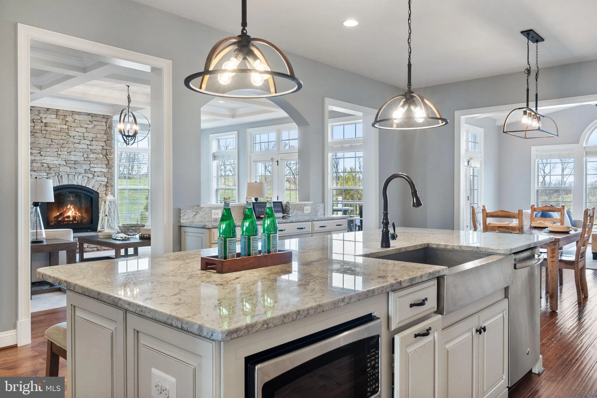 Purcellville, Virginia 20132, United States, 5 Bedrooms Bedrooms, ,6 BathroomsBathrooms,Residential,Active,94059