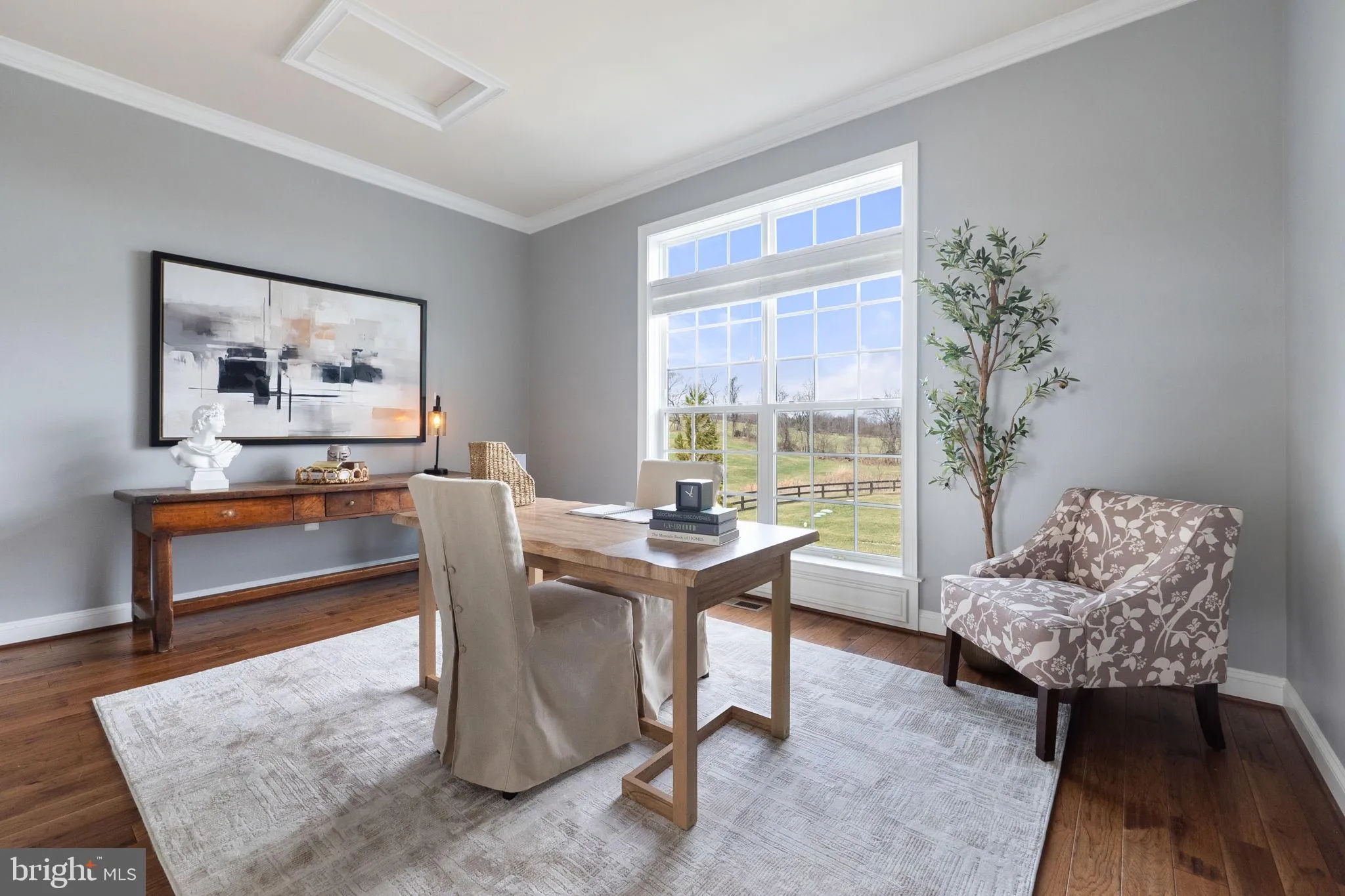 Purcellville, Virginia 20132, United States, 5 Bedrooms Bedrooms, ,6 BathroomsBathrooms,Residential,Active,94059