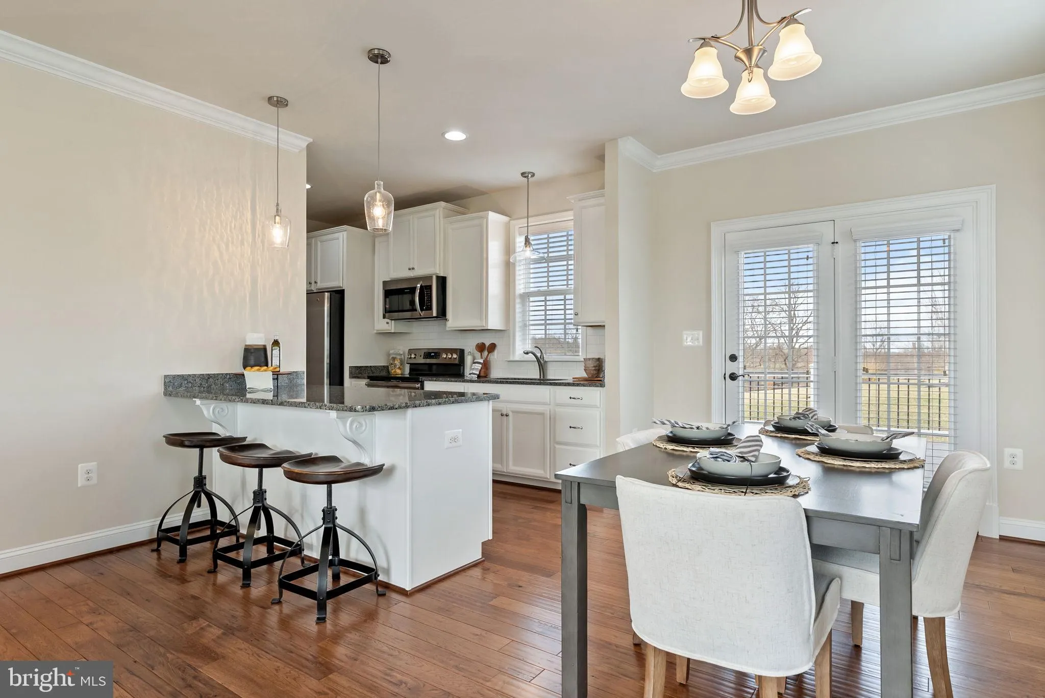 Purcellville, Virginia 20132, United States, 5 Bedrooms Bedrooms, ,6 BathroomsBathrooms,Residential,Active,94059