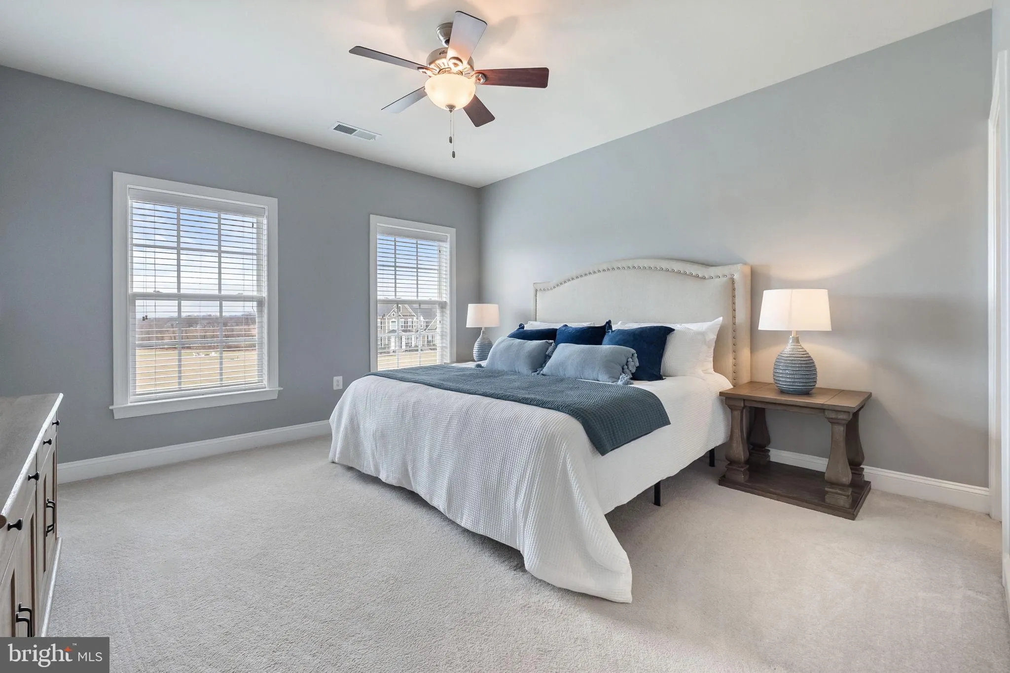 Purcellville, Virginia 20132, United States, 5 Bedrooms Bedrooms, ,6 BathroomsBathrooms,Residential,Active,94059