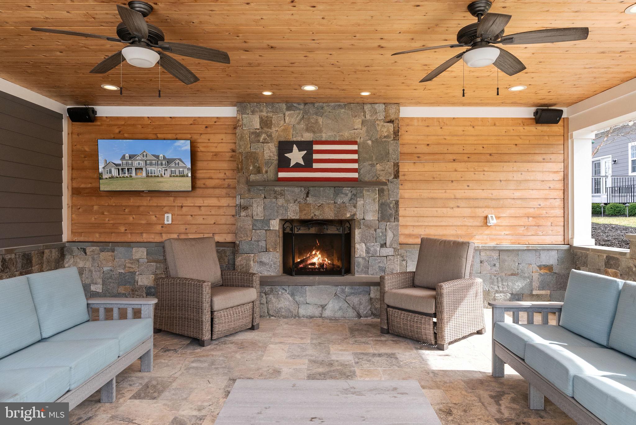 BLACK OAK RIDGE - Residential