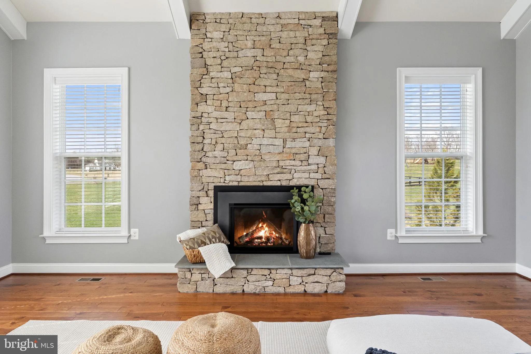 Purcellville, Virginia 20132, United States, 5 Bedrooms Bedrooms, ,6 BathroomsBathrooms,Residential,Active,94059