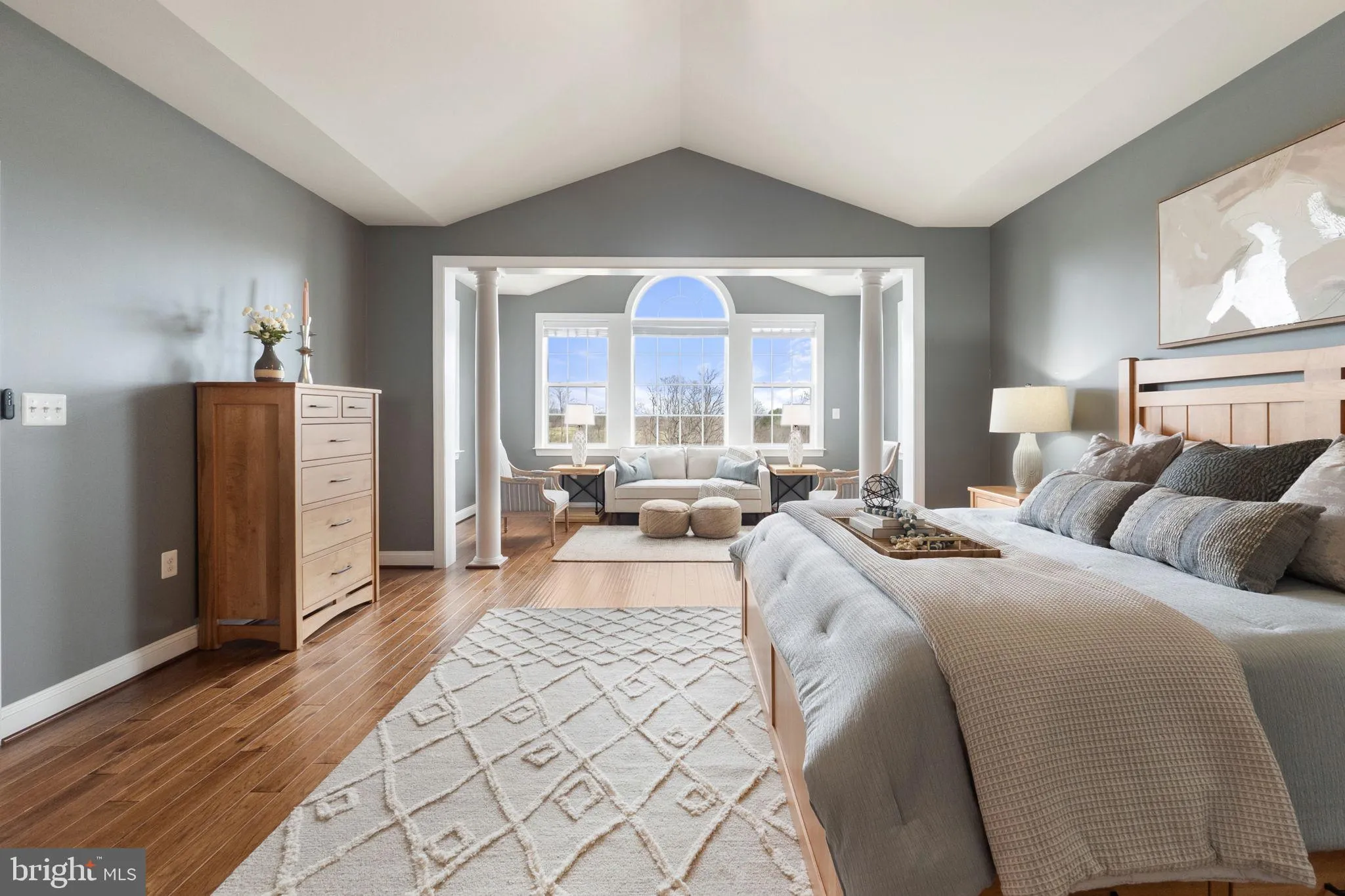 Purcellville, Virginia 20132, United States, 5 Bedrooms Bedrooms, ,6 BathroomsBathrooms,Residential,Active,94059