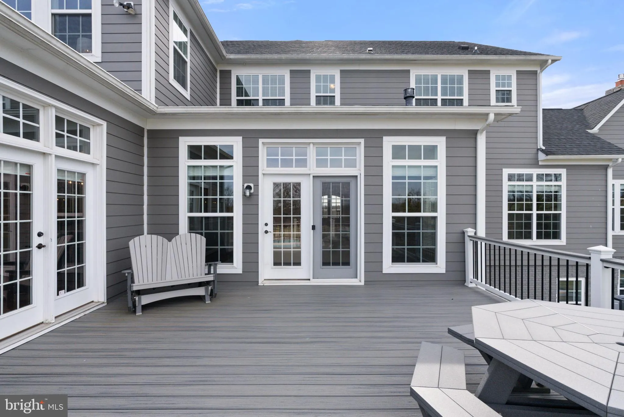 Purcellville, Virginia 20132, United States, 5 Bedrooms Bedrooms, ,6 BathroomsBathrooms,Residential,Active,94059