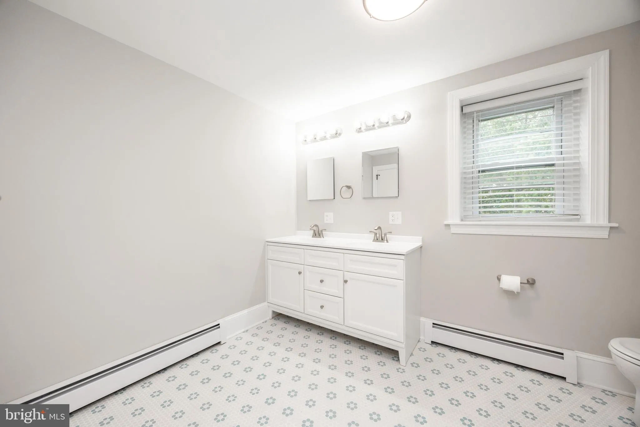 Royersford, Pennsylvania 19468, United States, 3 Bedrooms Bedrooms, ,2 BathroomsBathrooms,Residential,Active,229855