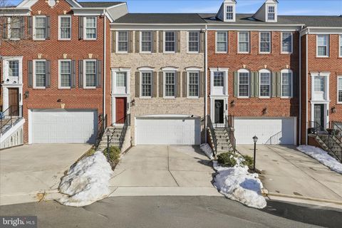 9285 LAUREL RIDGE CROSSING ROAD LORTON VA 22079