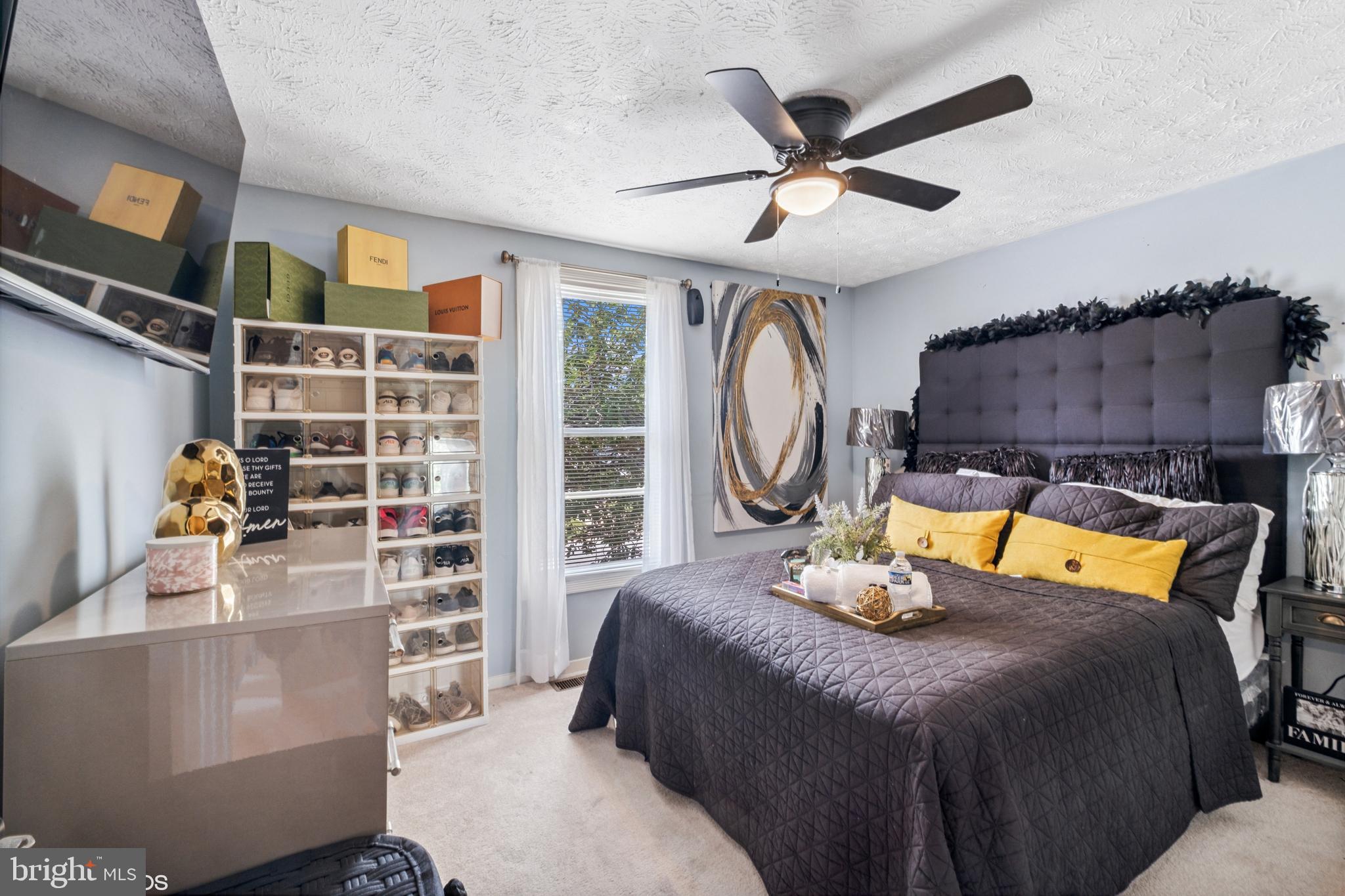 WINDSOR - Residential