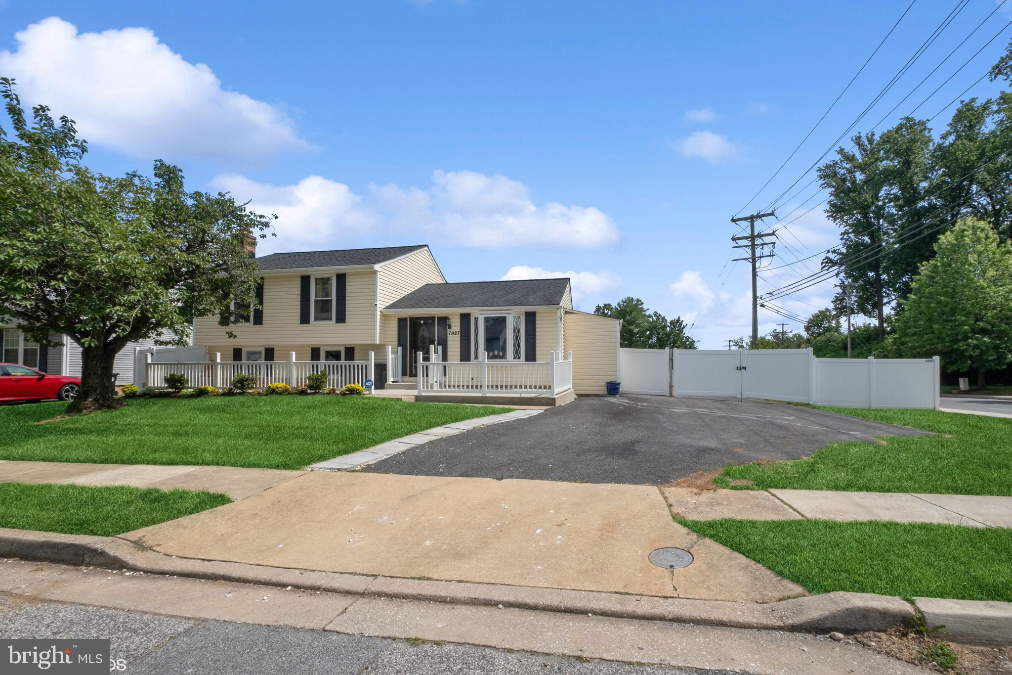 WINDSOR - Residential