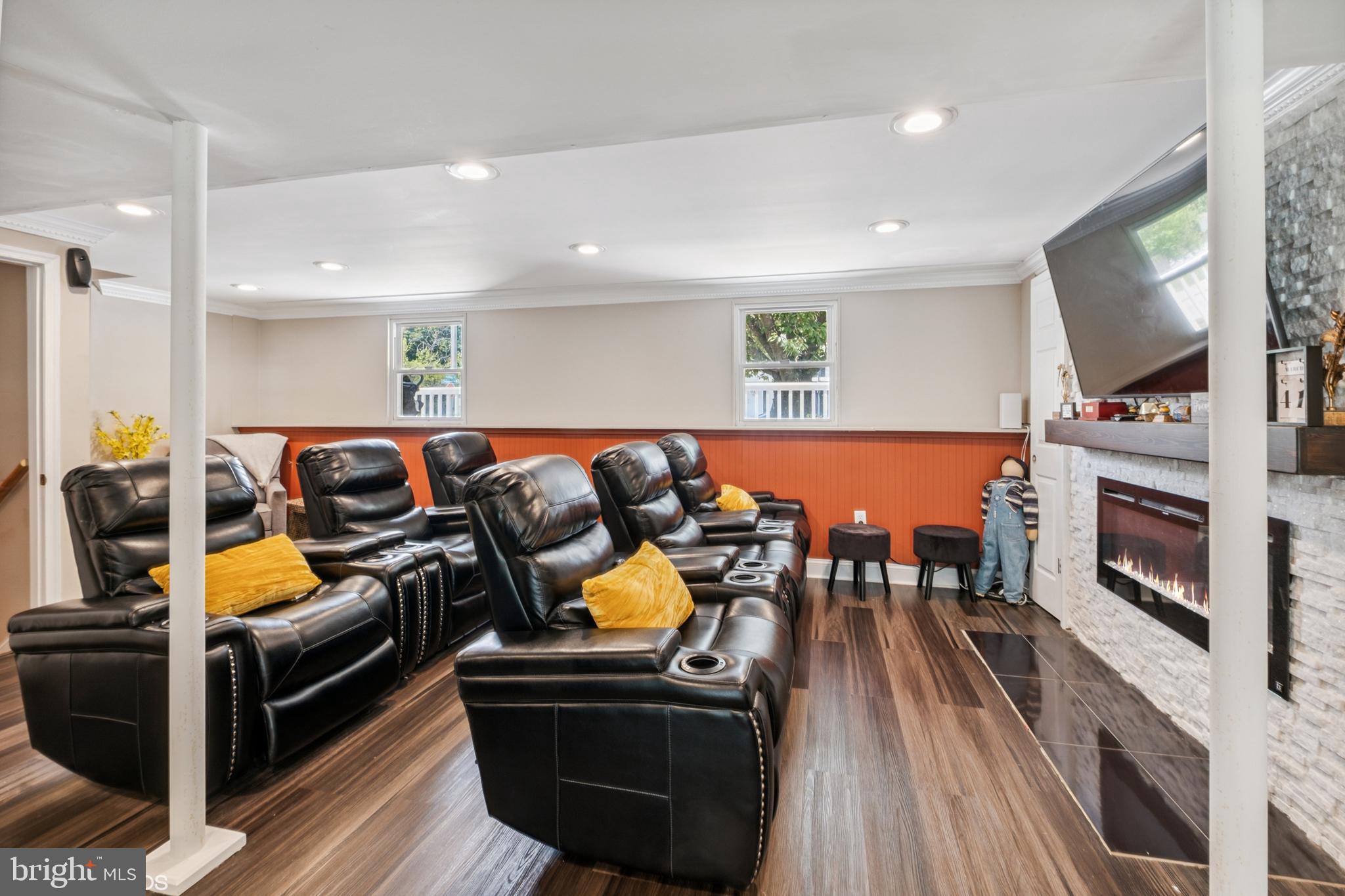 WINDSOR - Residential