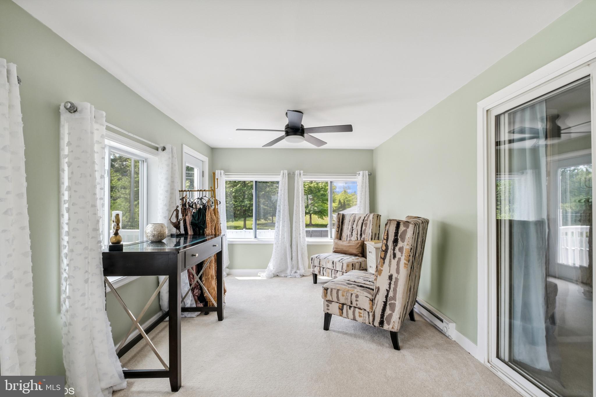 WINDSOR - Residential