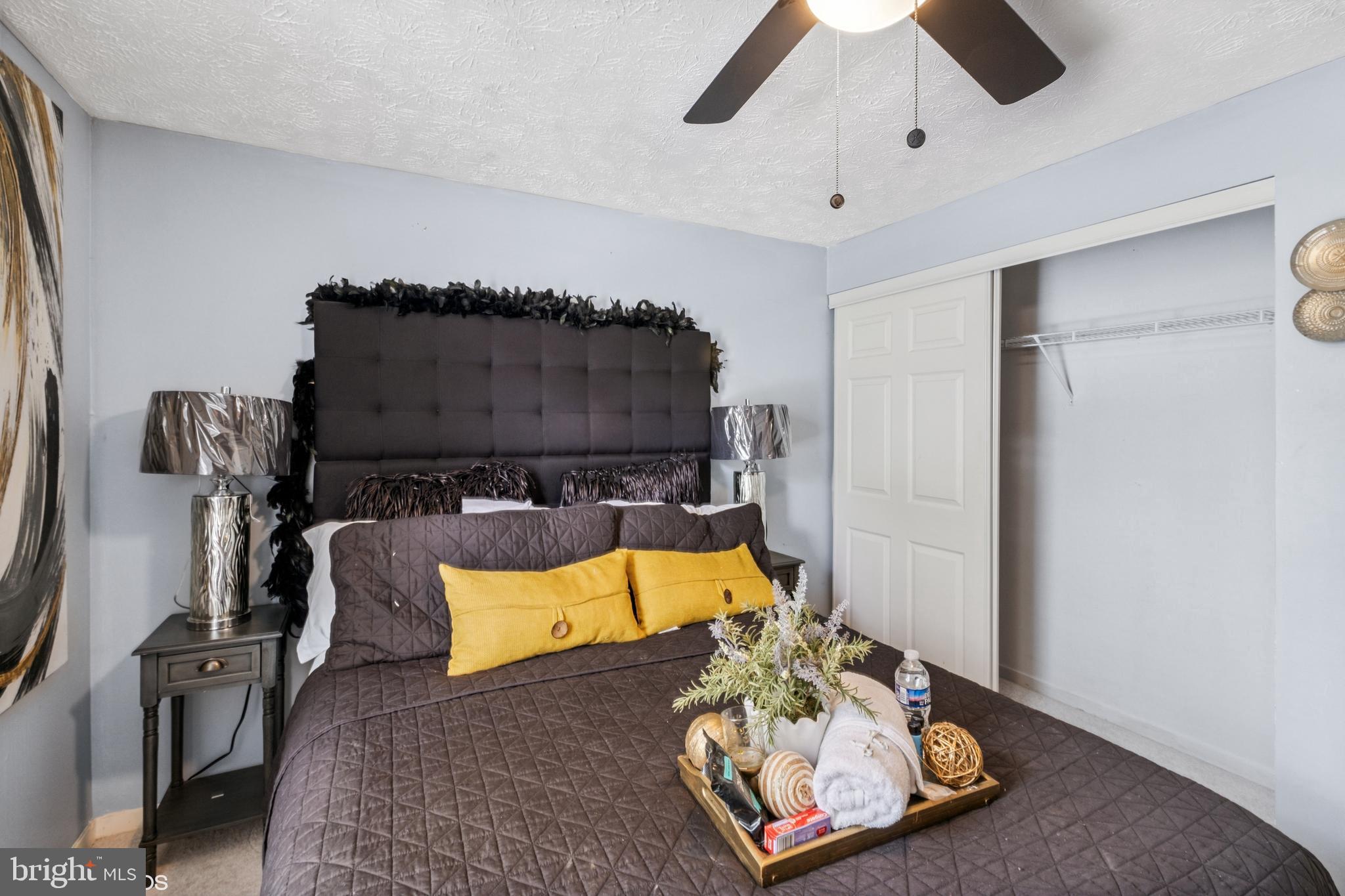 WINDSOR - Residential