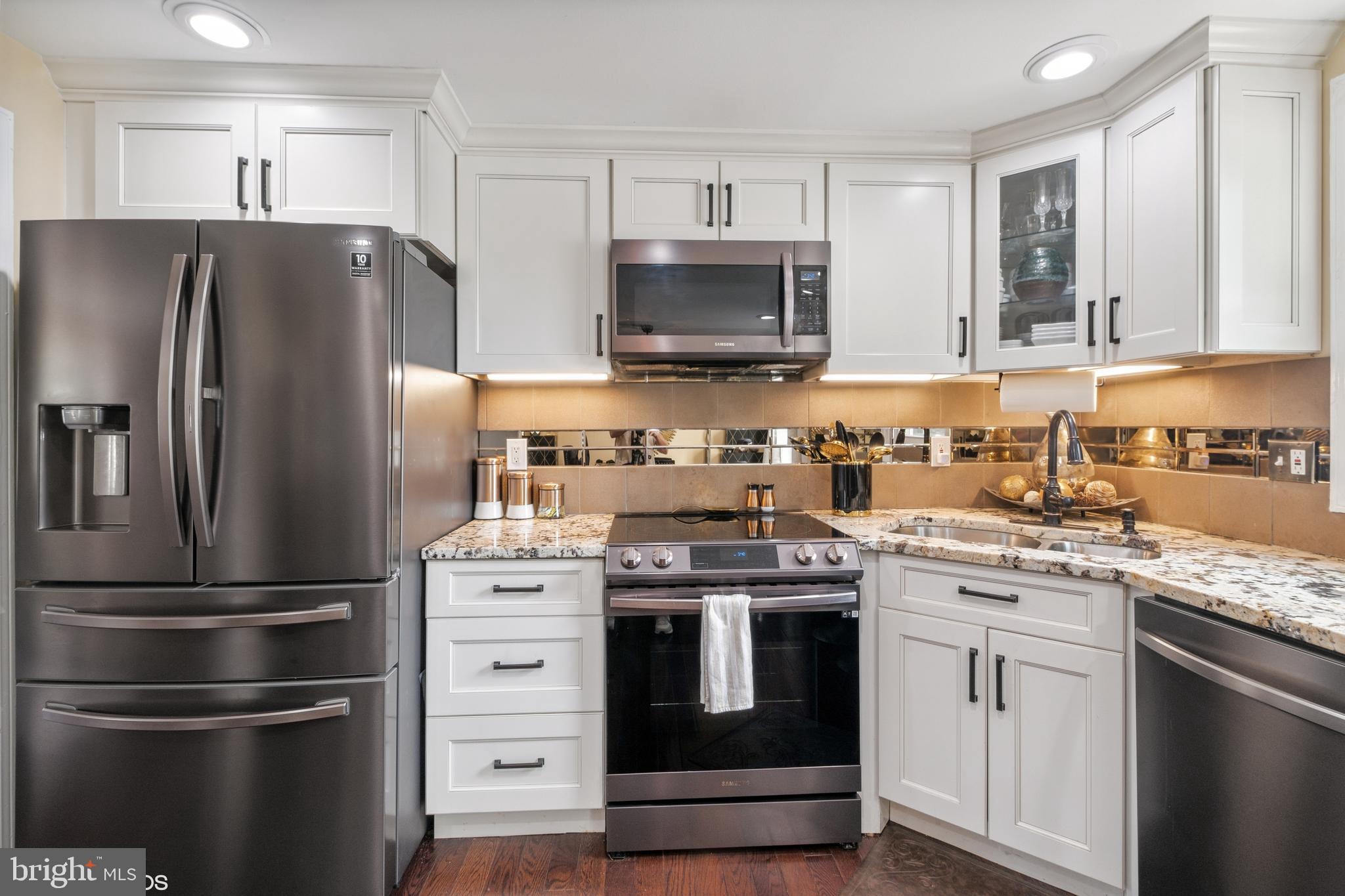 WINDSOR - Residential