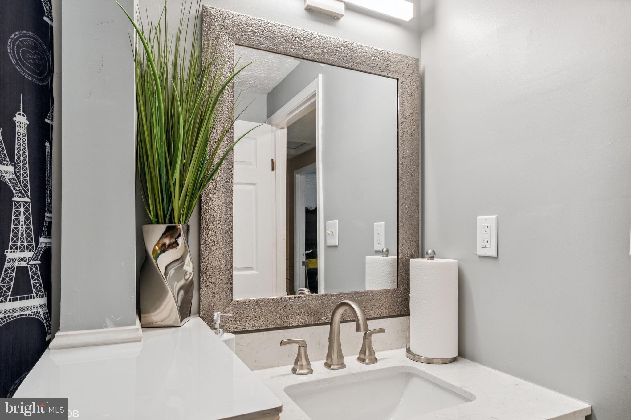 WINDSOR - Residential