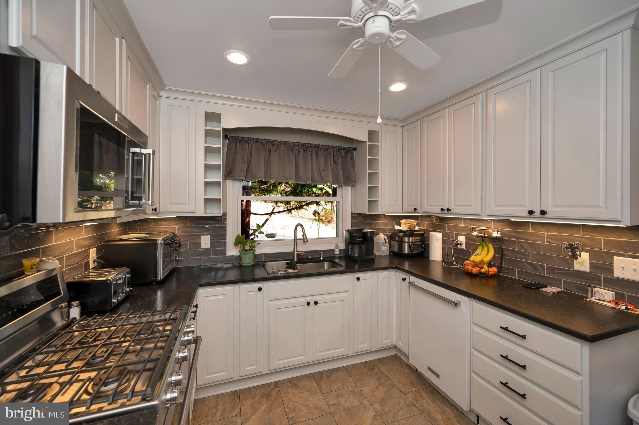 SPRING VALLEY - Residential