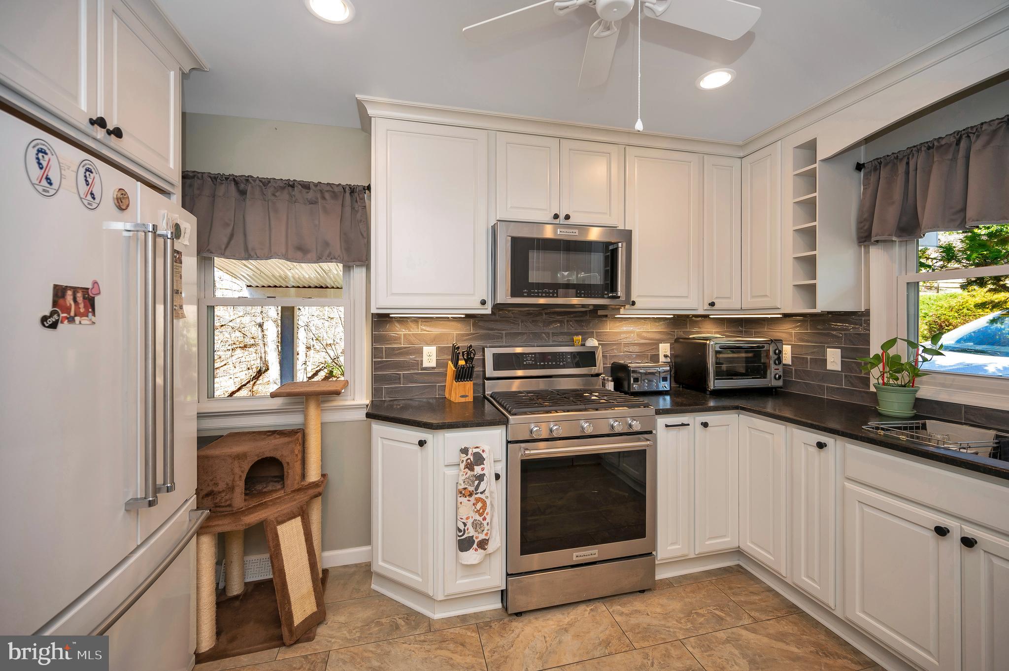 SPRING VALLEY - Residential