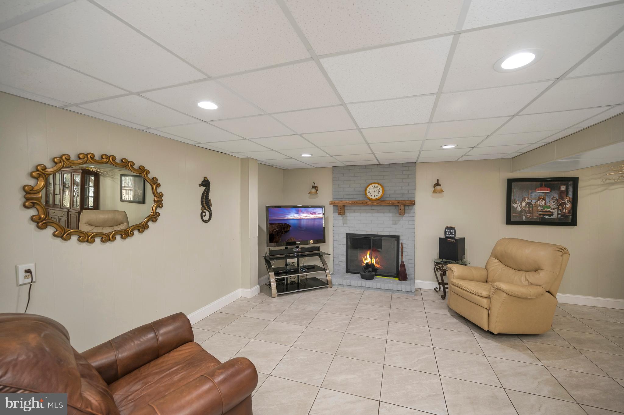 SPRING VALLEY - Residential