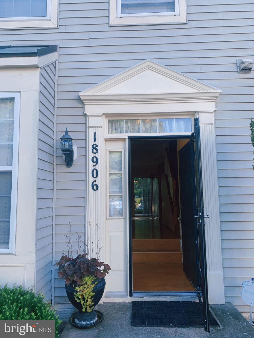 Offer Deadline at 07/03/2023 Monday 5:00 pm. Lovely 3 Beds, 2.5 Baths townhome  Located in a community that has a pool and tennis courts.with a gorgeous landscaped backyard. Great location near shopping, schools,  restaurants and the MARC train.
Open house at 07/02/2023 Sunday 1:00pm-4:00pm