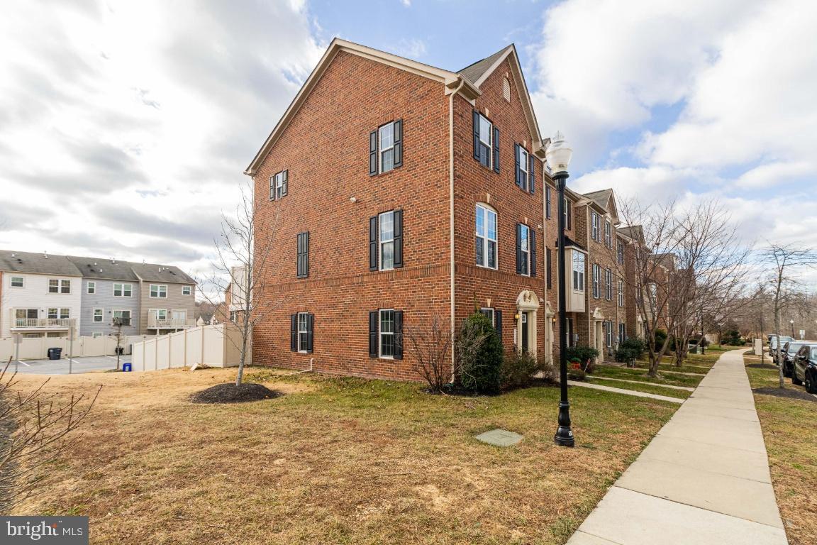 FIELDSIDE AT ST CHARLES - Residential Lease