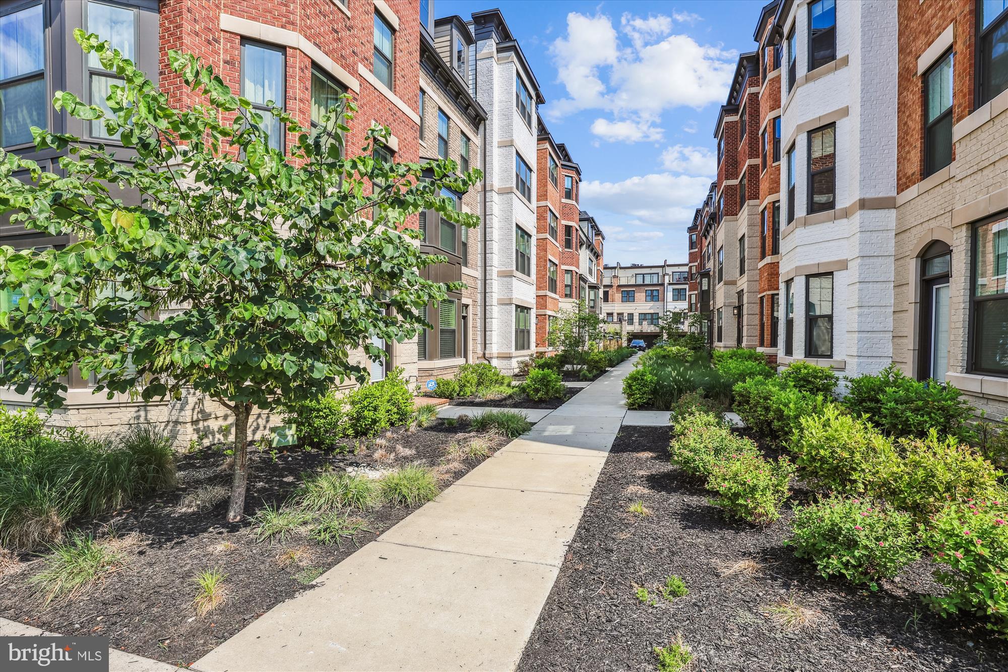 205 MARKET SQUARE NW 15