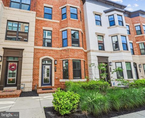205 MARKET SQUARE NW 15 VIENNA VA 22180